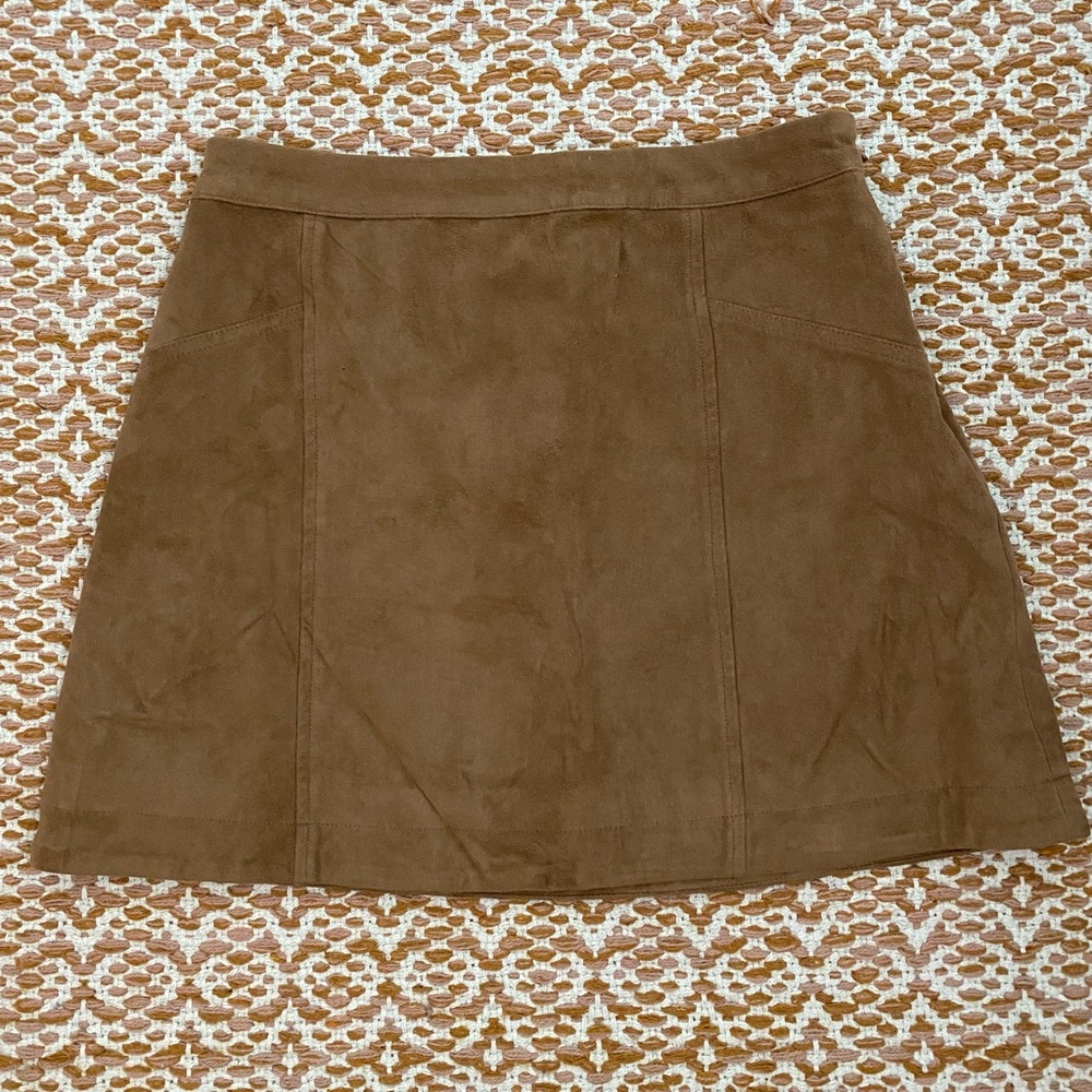 NWOT FAUX SUEDE SKIRT